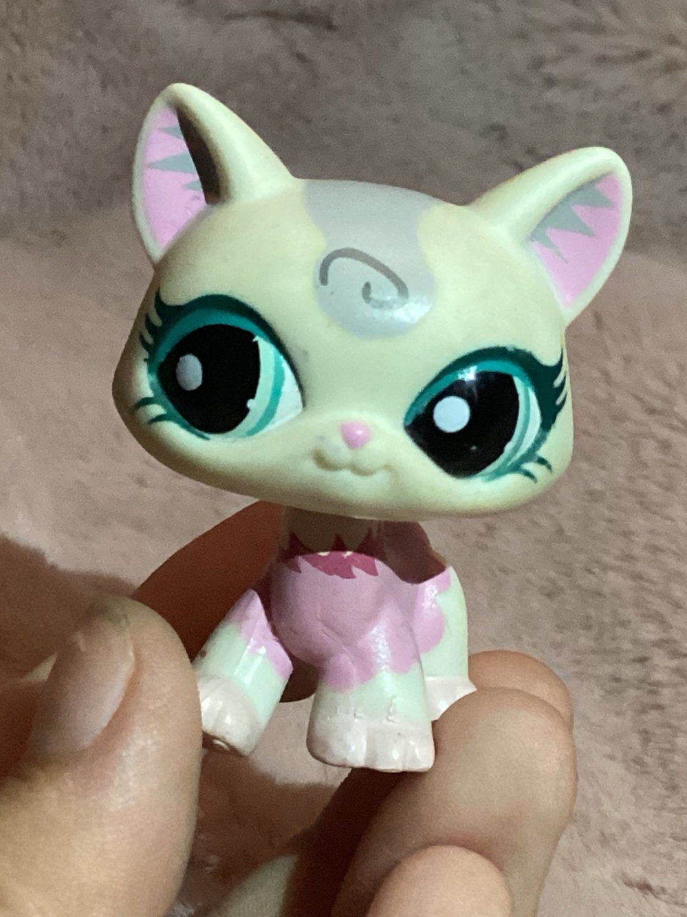 Hasbro LPS Littlest Pet Shop #1699 Rare "Destiny Cat" ( good condition )